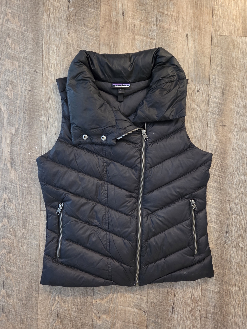 Patagonia Black Quilted Down-Style Women's Vest
